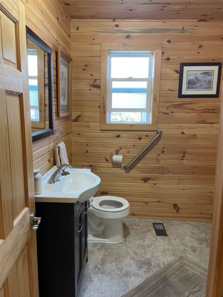 2022_Bathroom.jpg