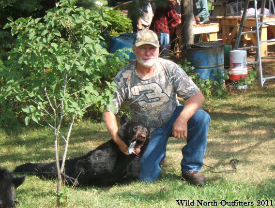 Black_Bear_hunting_Cloyd_2011.jpg